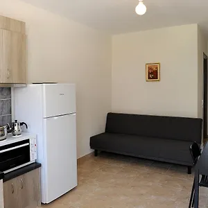  Apartament Rodon Loutra Grecia